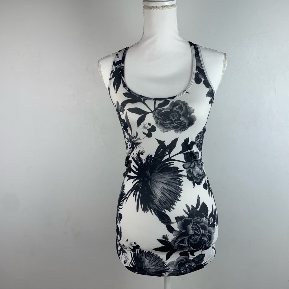 Lululemon Floral Black and White Women's Tank Top